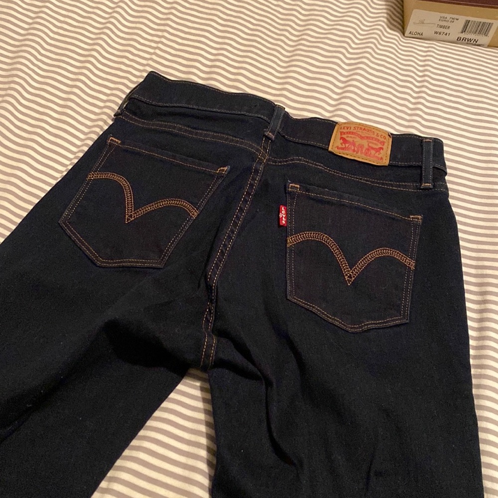 Levi’s new Womens size 28 Curvy bootcut